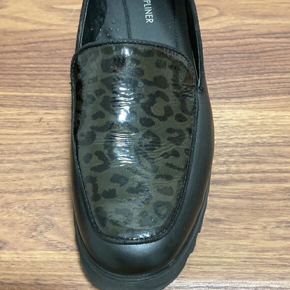 Donald Pliner Rowin Woman’s Black Loafer with Leopard Print Patent Insert. Sz 10 - Picture 2 of 9